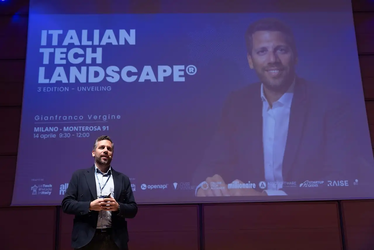 A speaker in front of the ITL title screen